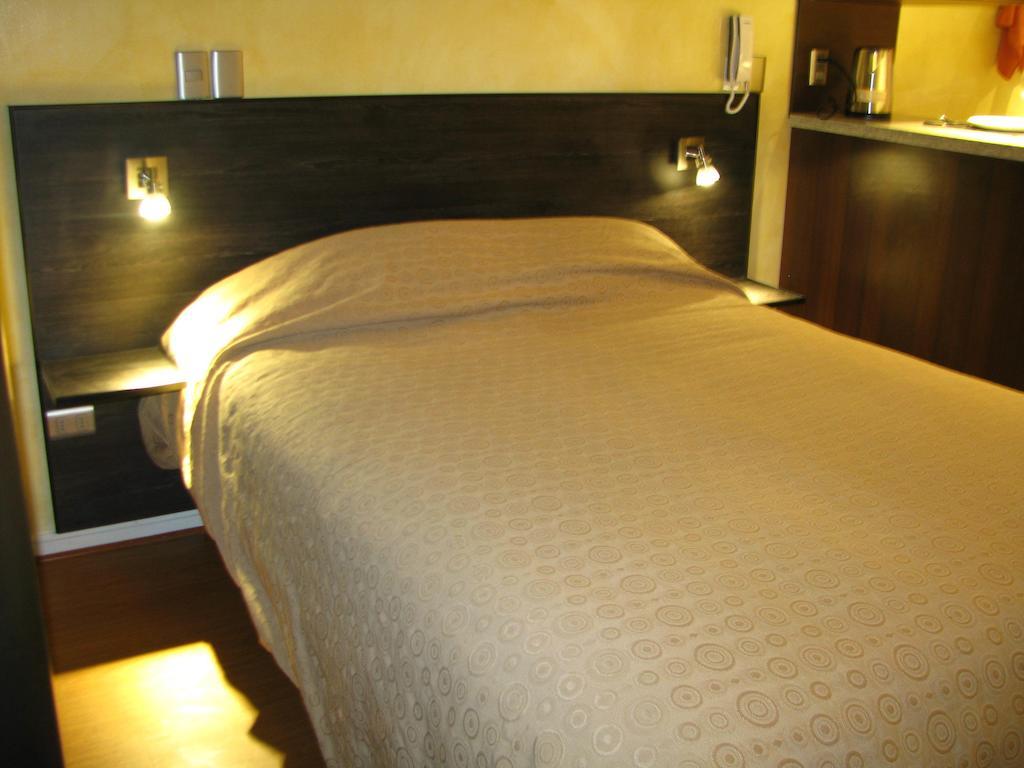 Amg Apartments Santiago Szoba fotó